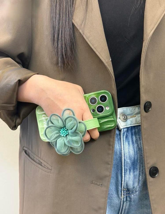 Green Petal Paradiise iPhone Covers