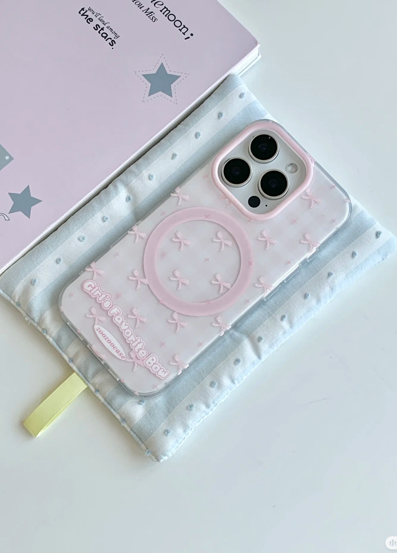 Soft Pink Ribbons MagSafe  Case